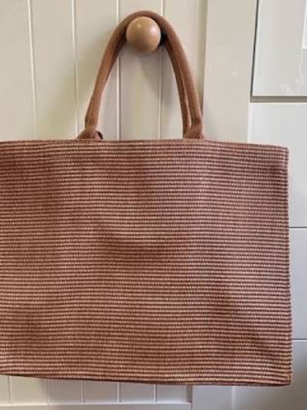 BURBERRY Woven Tote Bag in Brown - Stylish Everyday Carry - Picture 5 of 5